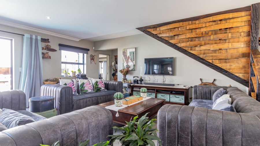 10 Bedroom Property for Sale in Jacobsbaai Western Cape
